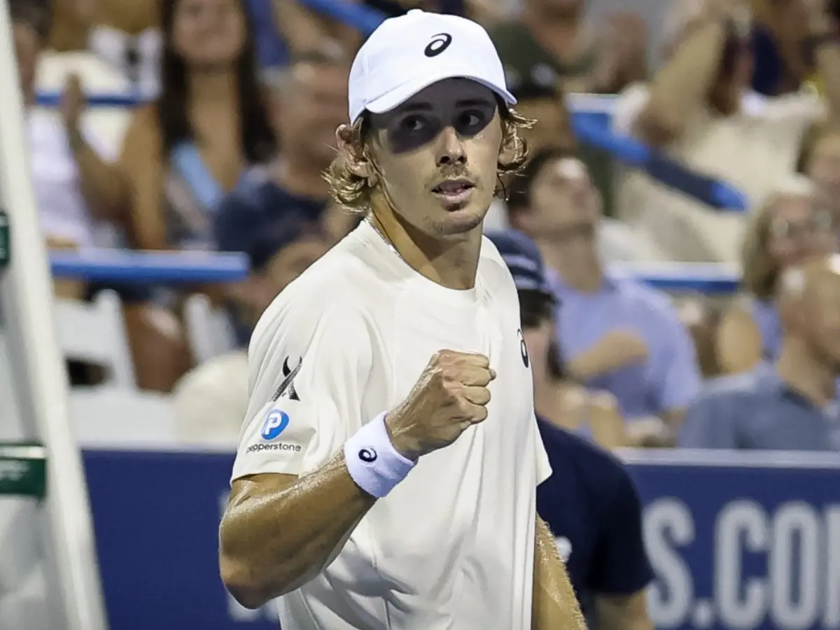 Australia's Alex De Minaur saves three match points to clinch DC Open crown Australia's Alex De Minaur saves three match points to clinch DC Open crown