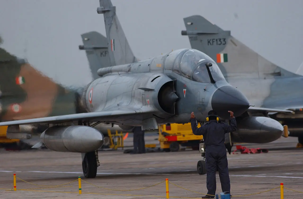 Power and Versatility: Mirage 2000 and MiG‑29