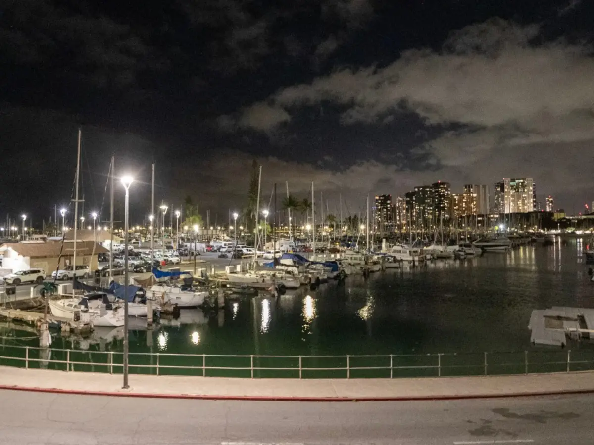 Hawaii tsunami warning: Cruise ships sail off leaving 600 passengers behind following 8.7 magnitude Russia earthquake Hawaii tsunami warning: Cruise ships sail off leaving 600 passengers behind following 8.7 magnitude Russia earthquake