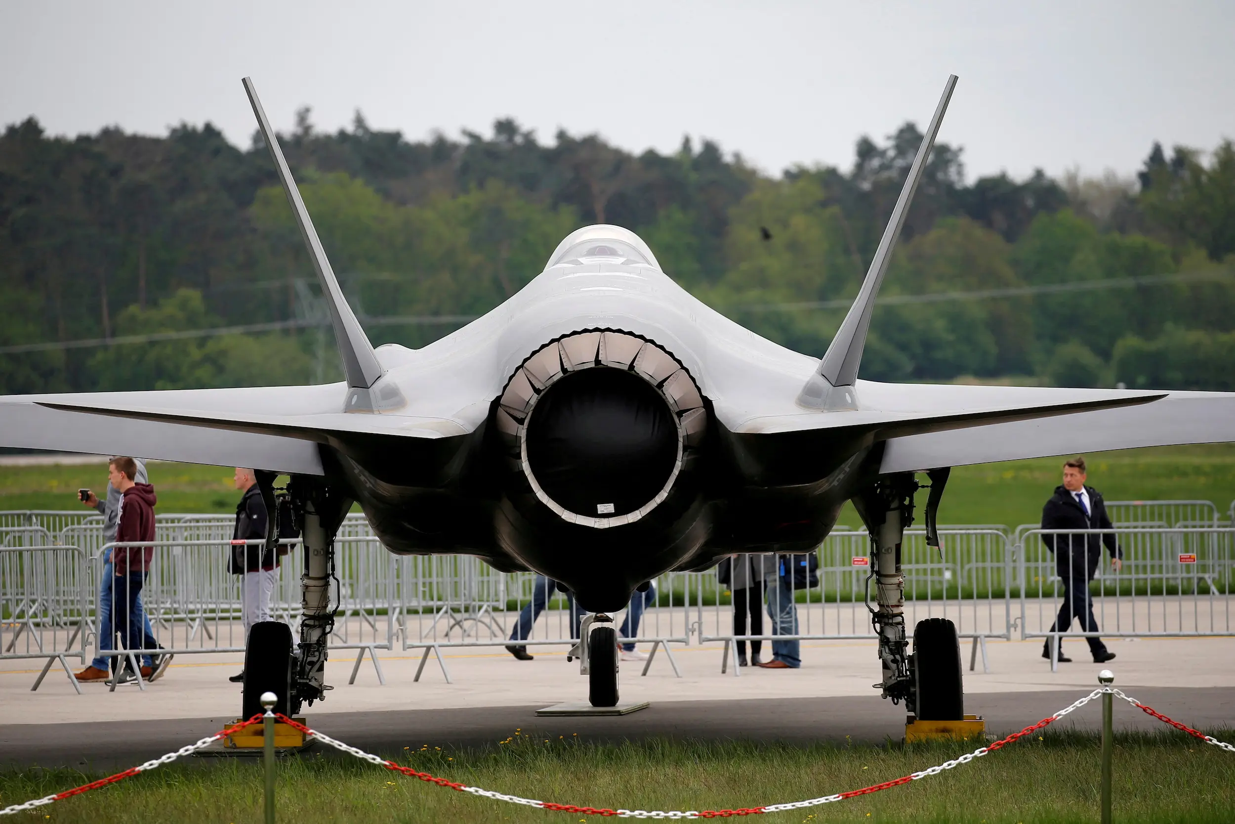 Carrier Landings Cause Extra Wear