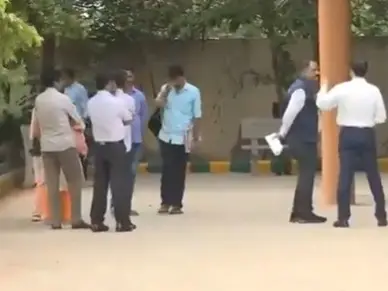 Karnataka ex-clerk owned 24 houses, 350 gm gold; his salary was... Karnataka ex-clerk owned 24 houses, 350 gm gold; his salary was...