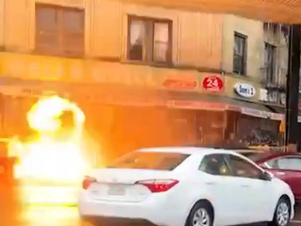 Manhole explodes in flames in Brooklyn, almost strikes passing vehicles - WATCH