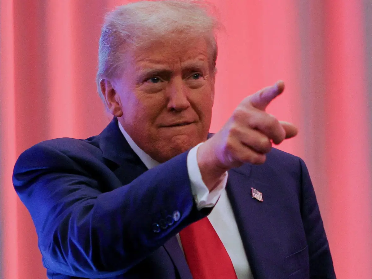 'Brian was kissing my a** when I was president': Trump to punish US banks for discriminating against conservatives