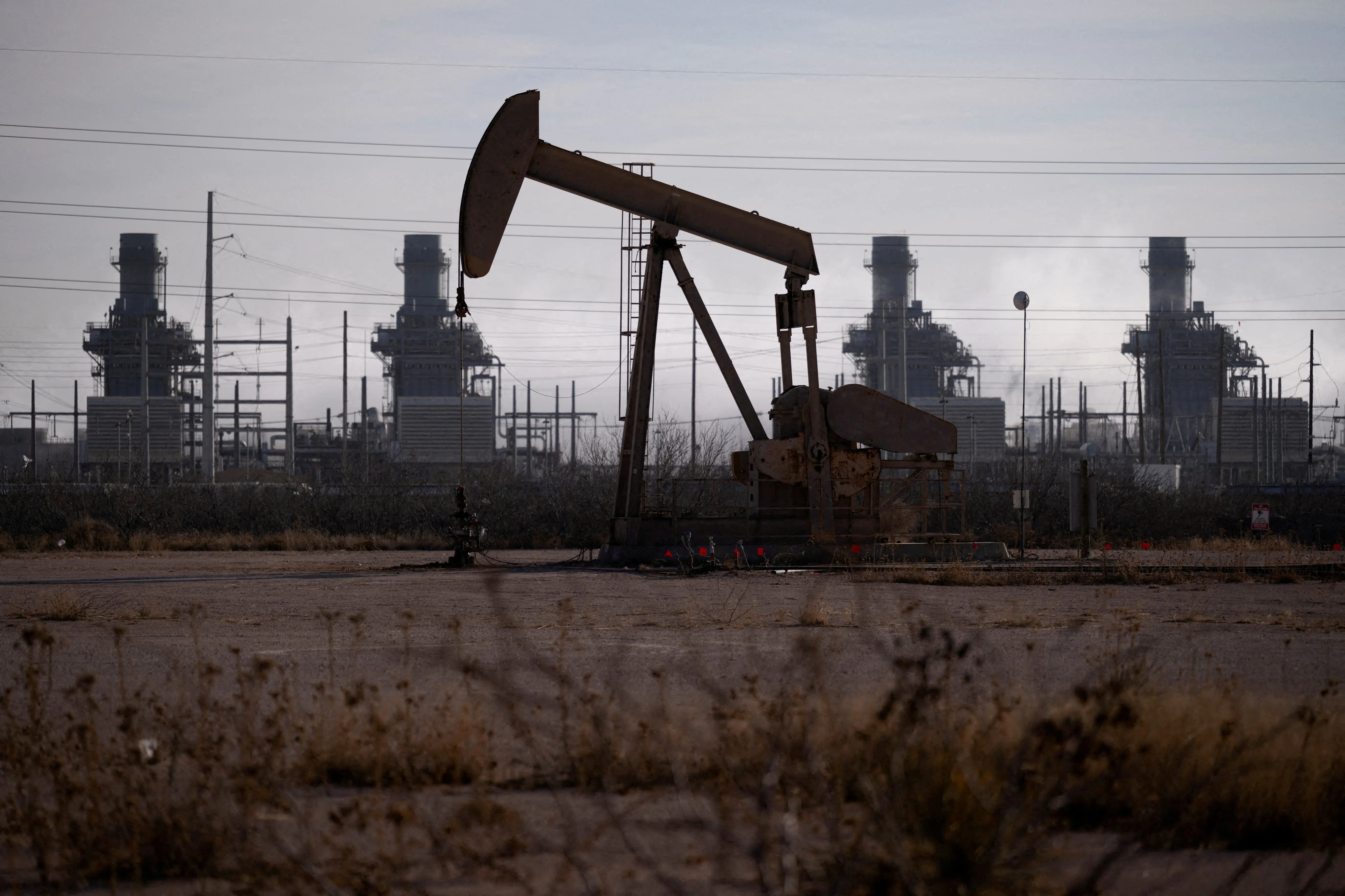 Oil prices set for steepest weekly losses since June amid tariff concerns