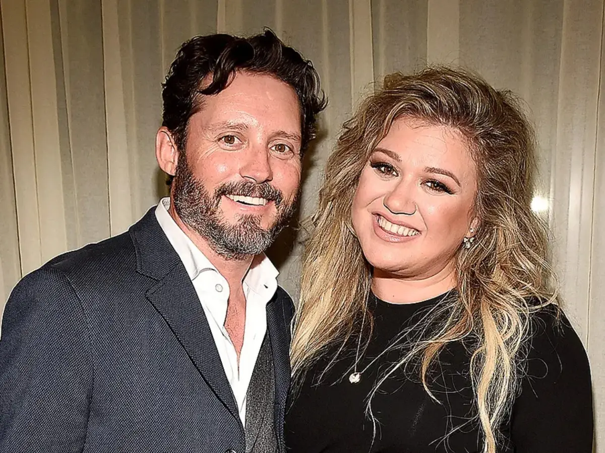 Kelly Clarkson's ex-husband Brandon Blackstock dies at 48 after battling cancer for three years Kelly Clarkson's ex-husband Brandon Blackstock dies at 48 after battling cancer for three years