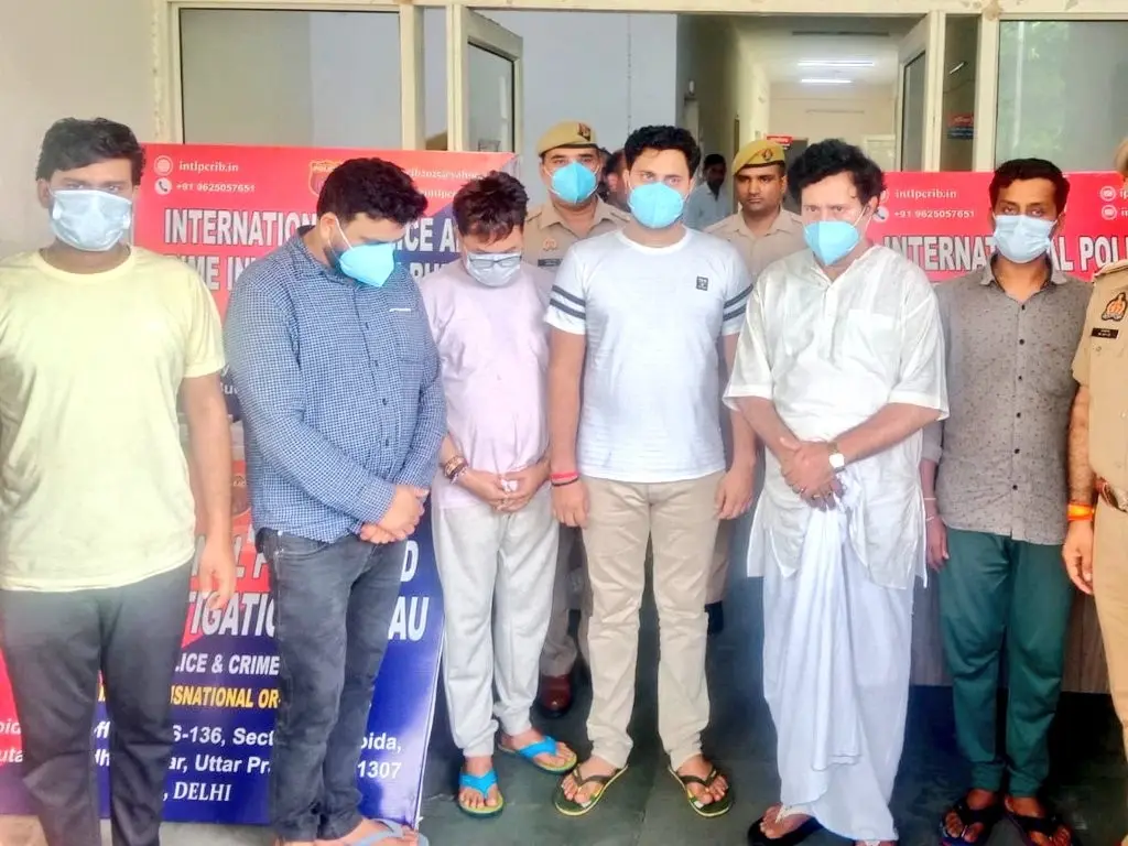 Fake police station operating as 'International Police and IB office' busted in Noida—Details here Fake police station operating as 'International Police and IB office' busted in Noida—Details here