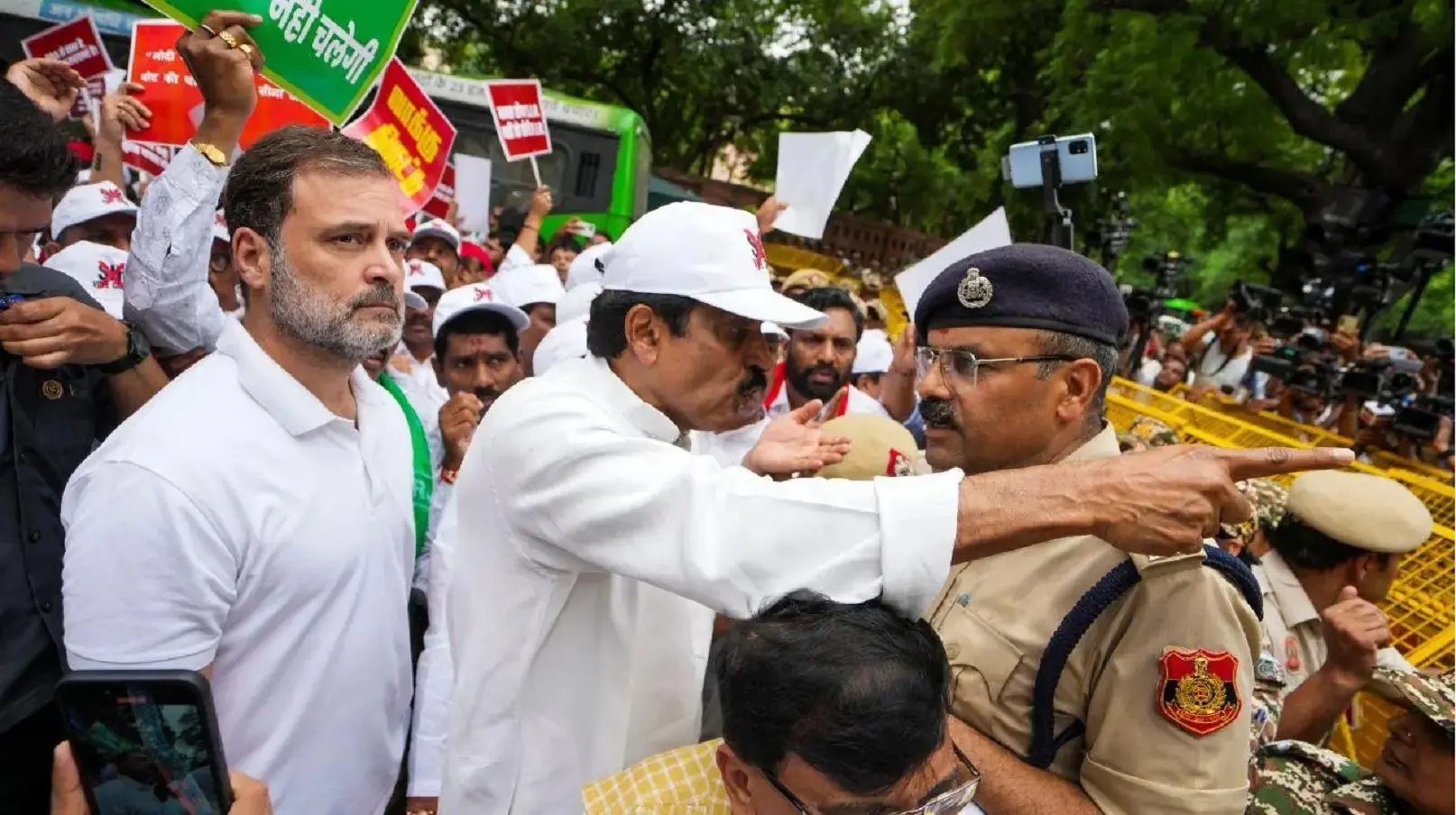 High drama at oppn’s ‘vote theft’ march: Akhilesh jumps barricades; Mahua Moitra faints | Watch