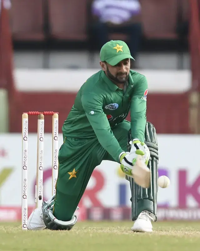Shoaib Malik (Pakistan) - 143 vs India, 2004