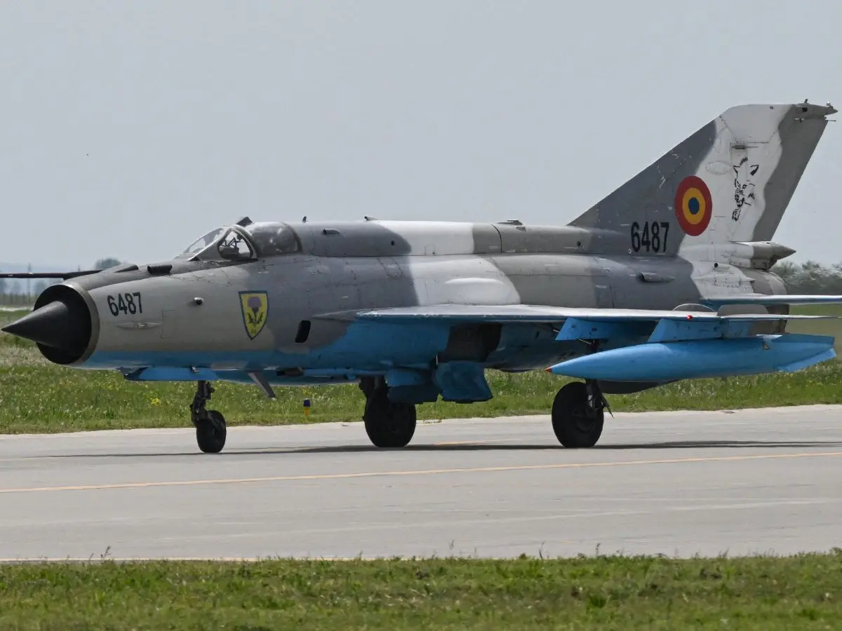MiG-21