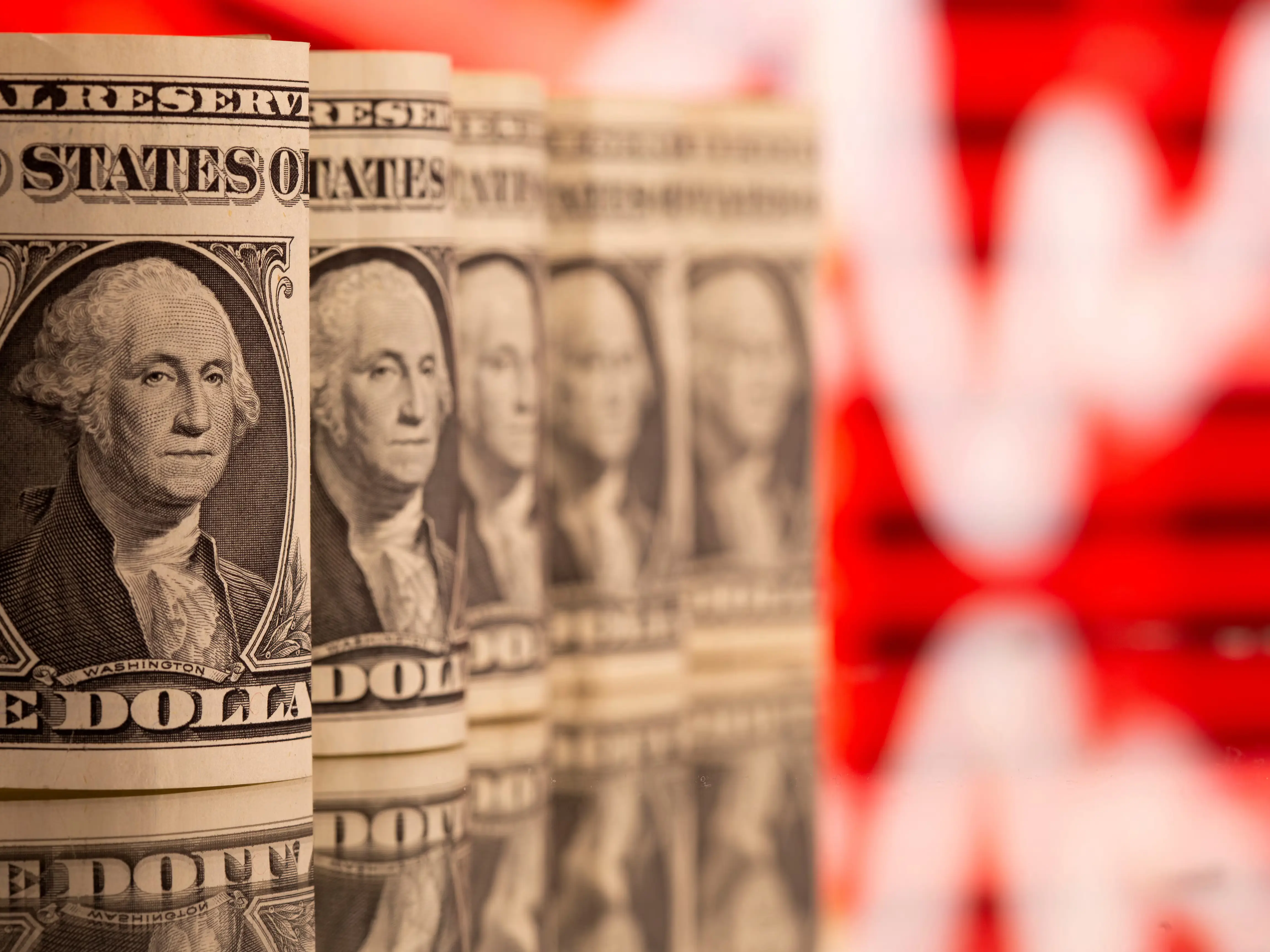 Dollar weakens as Fed cut bets stay firm, Trump–Putin summit ends with no deal Dollar weakens as Fed cut bets stay firm, Trump–Putin summit ends with no deal