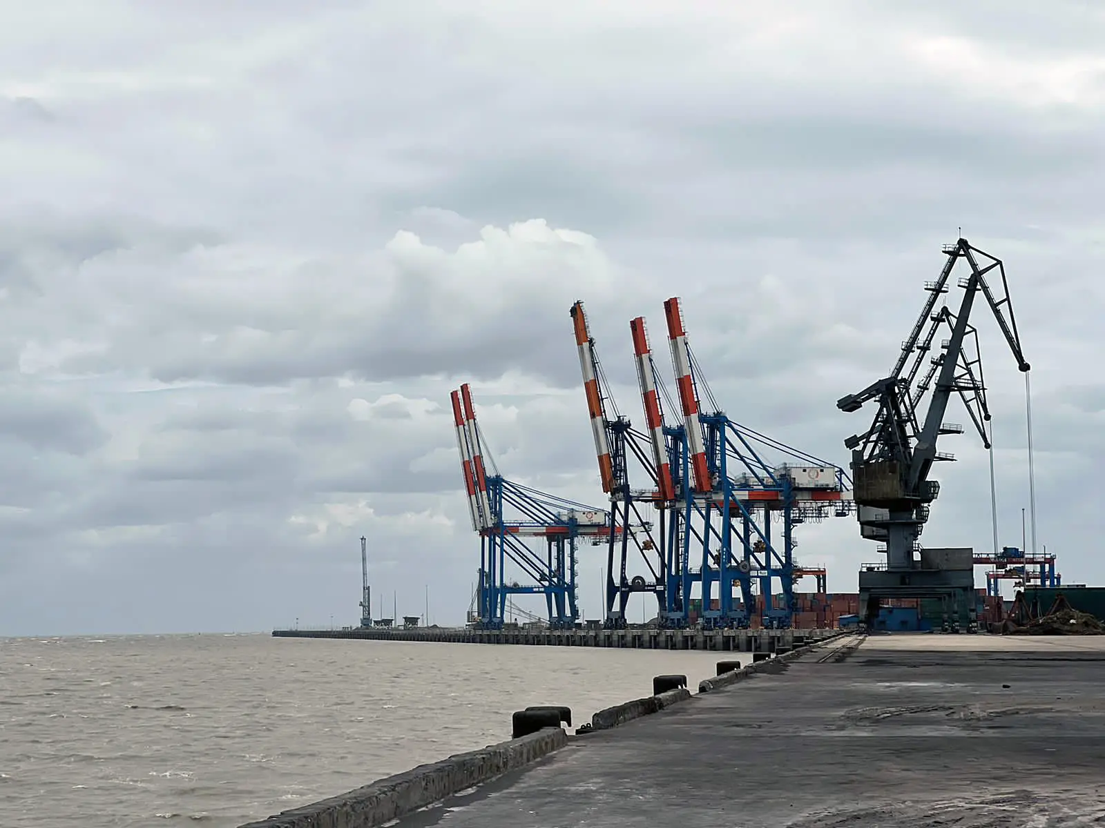 Gujarat’s Kandla set to become first Indian port to get anti-drone system Gujarat’s Kandla set to become first Indian port to get anti-drone system