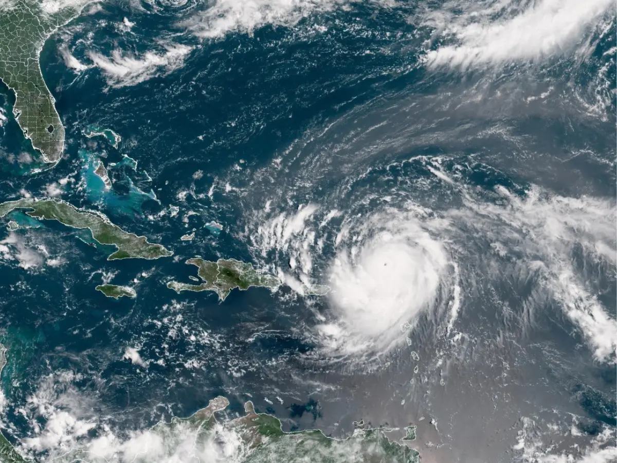 1,000-kilometre 'wall of rain' in UK? Met department says country could face Hurricane Erin after-effects 1,000-kilometre 'wall of rain' in UK? Met department says country could face Hurricane Erin after-effects