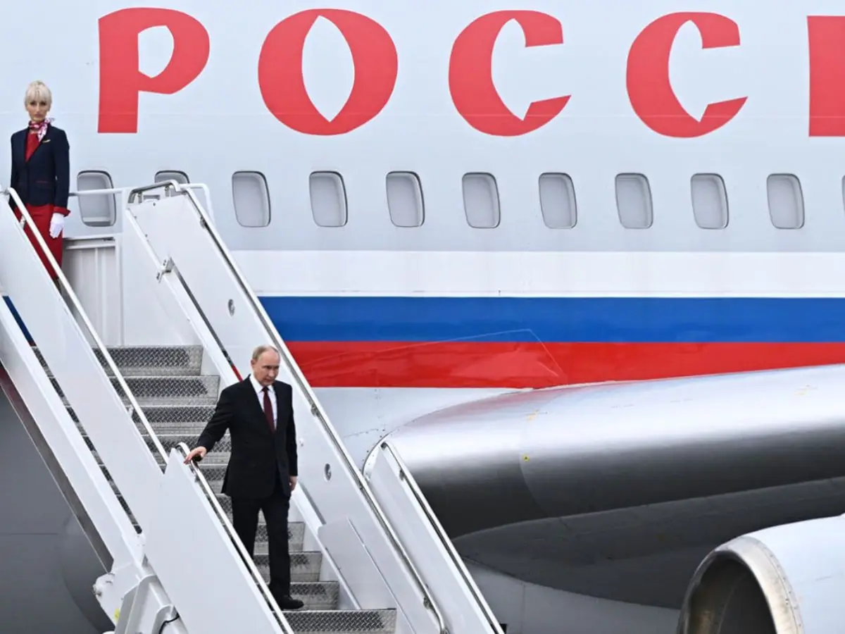 Putin paid $250,000 in cash for refueling jets to fly back to Russia, says Rubio Putin paid $250,000 in cash for refueling jets to fly back to Russia, says Rubio