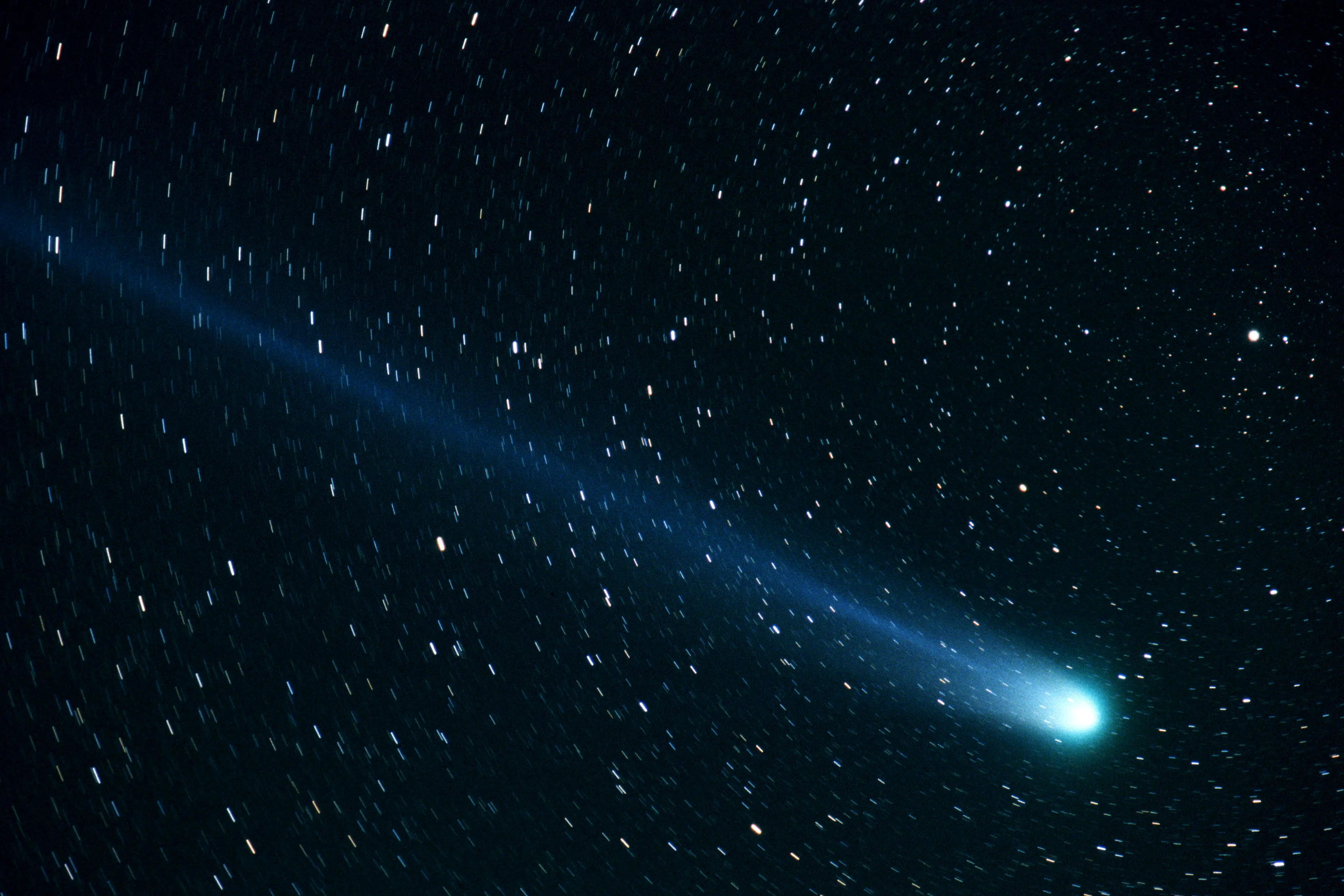 'Engine by alien people': Scientists discover a Manhattan-sized cosmic object emitting its own light
