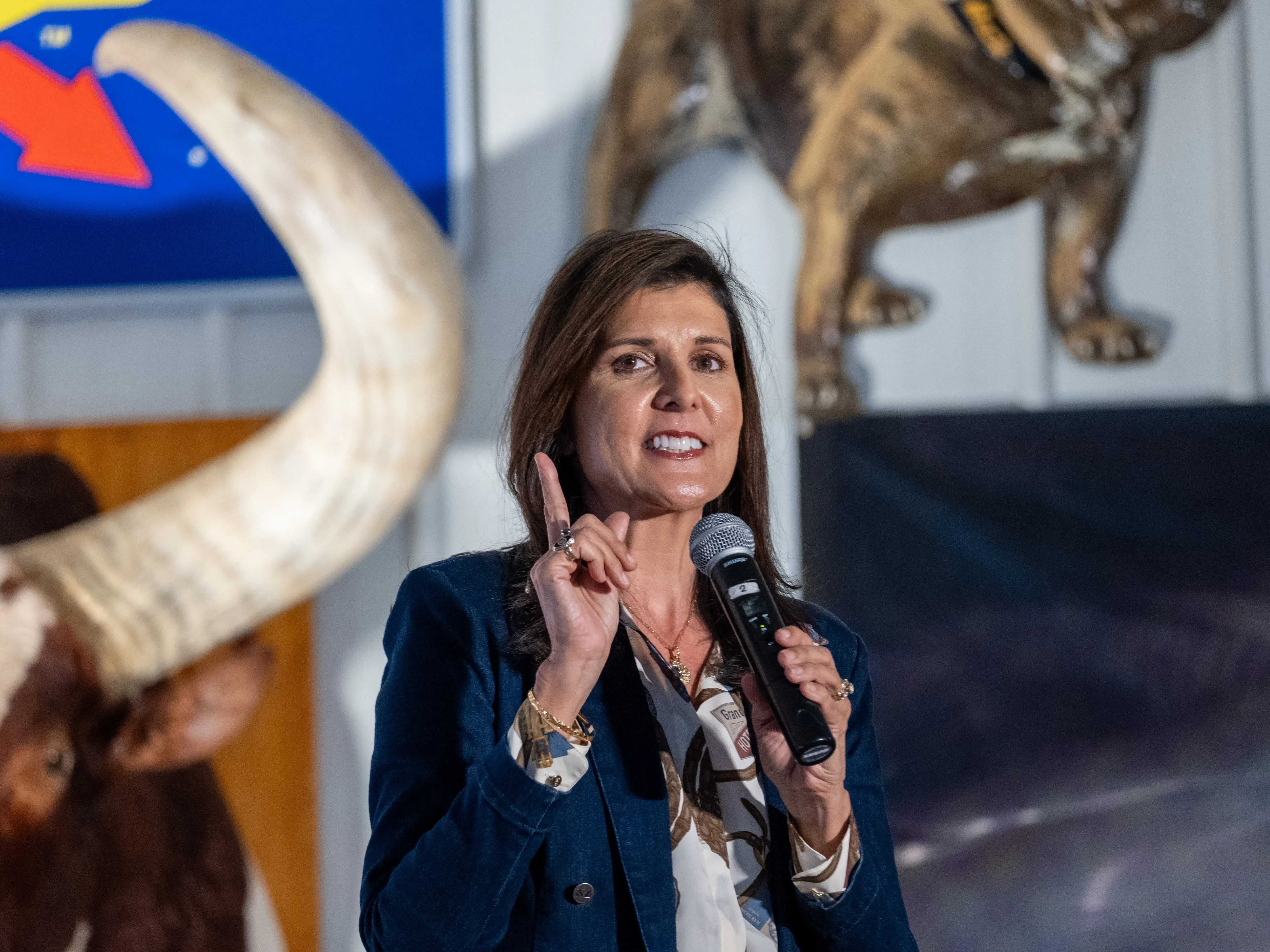 Nikki Haley tells India to 'take Trump seriously,' warns against choosing Russian oil over ties with US Nikki Haley tells India to 'take Trump seriously,' warns against choosing Russian oil over ties with US