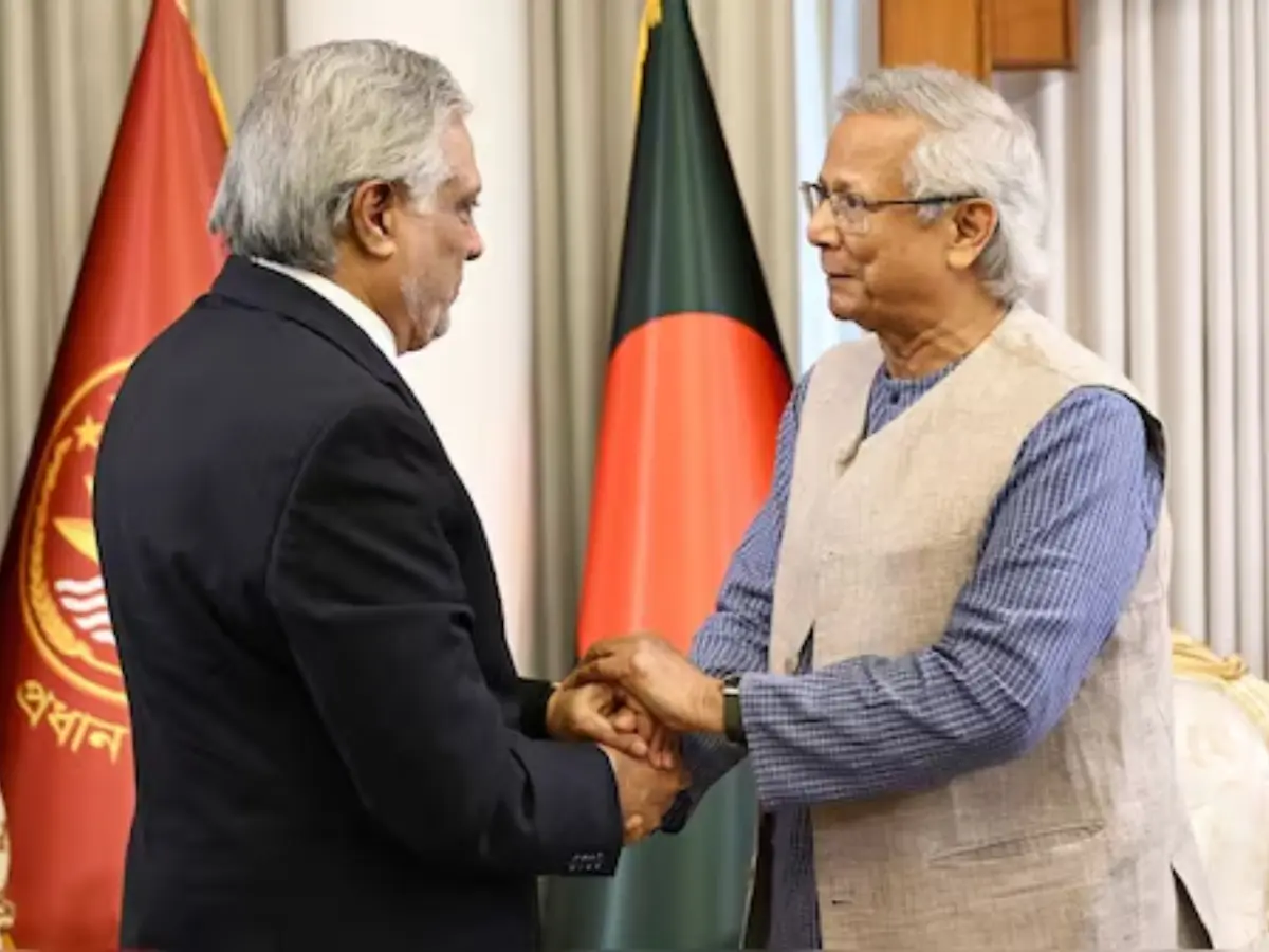 'Unresolved issues': Bangladesh presses Pakistan for 1971 apology as Pakistani FM visits Dhaka after 12 years