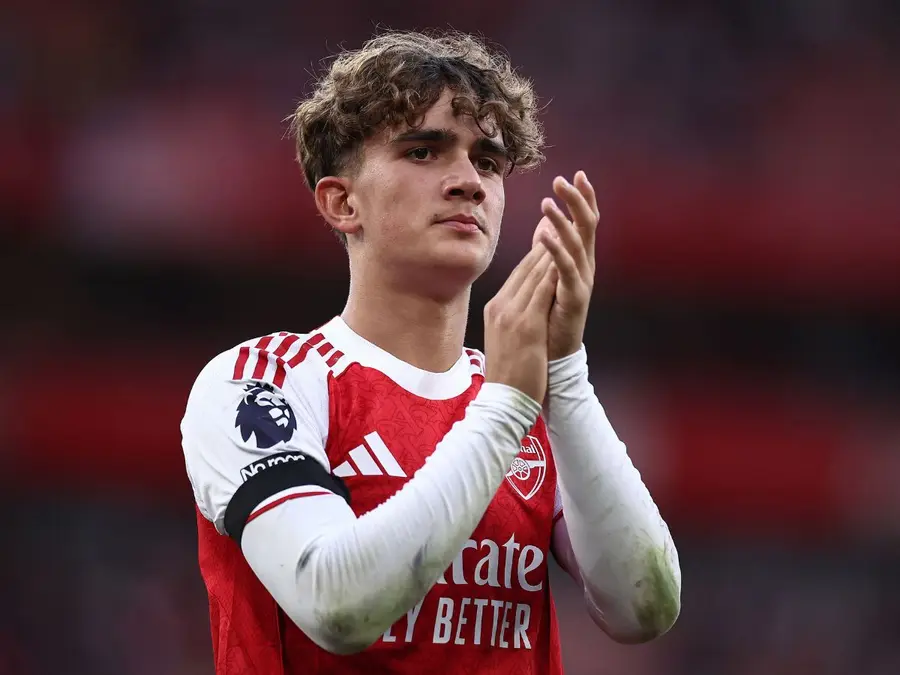 Former Man Utd hero Wayne Rooney predicts ‘massive future’ for Arsenal teen Dowman