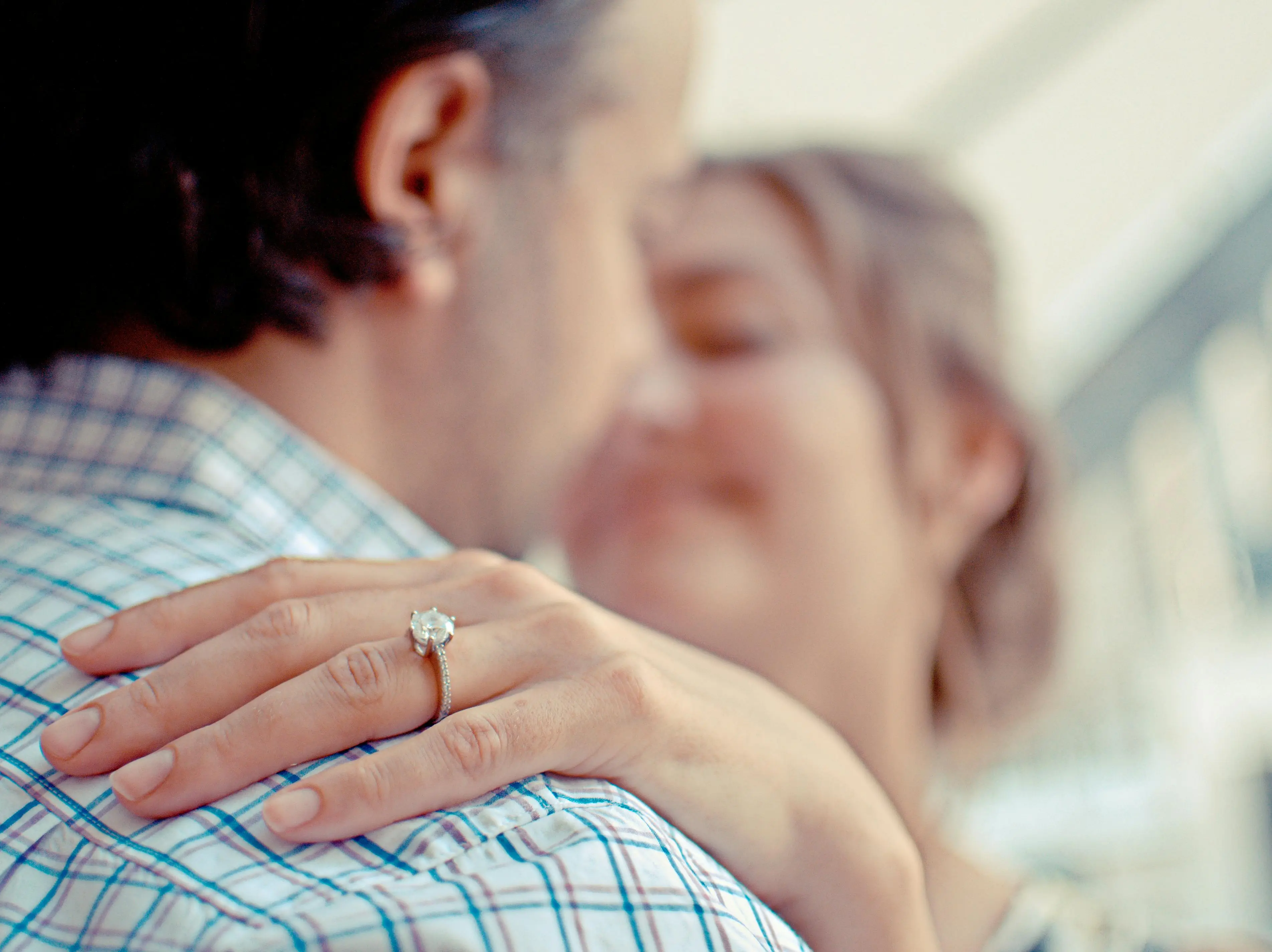 Diamonds are Forever: Man digs through stinky compost dump with bare hands to find wife’s rings and she... Diamonds are Forever: Man digs through stinky compost dump with bare hands to find wife’s rings and she...