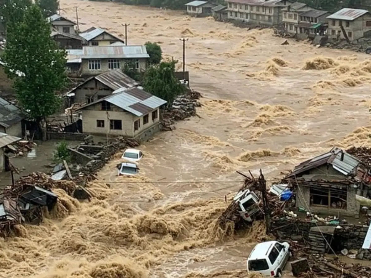 Schools closed in Jammu, Punjab amid heavy rainfall – IMD issues alert for THESE states Schools closed in Jammu, Punjab amid heavy rainfall – IMD issues alert for THESE states