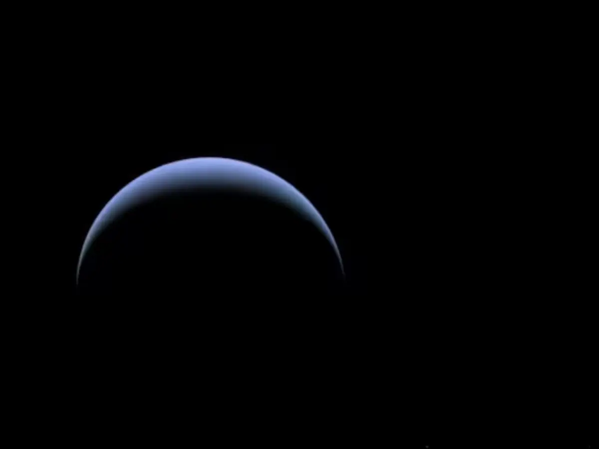 Voyager 2 recorded this 'terrifying sound' beyond our solar system