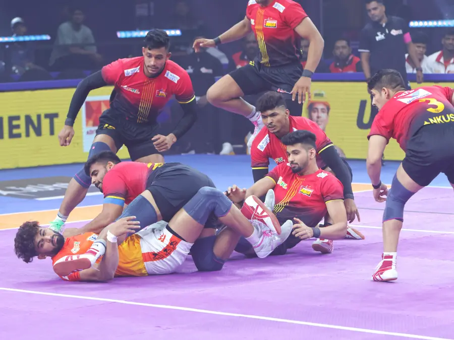 PKL 2025: Puneri Paltan clinch thriller against Bengaluru Bulls in first-ever league stage tie-breaker