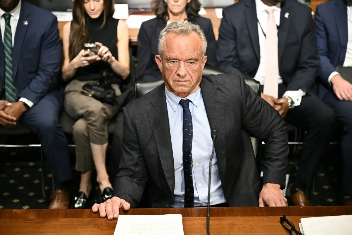 'I don’t think anybody knows': Robert F Kennedy Jr questioned on US Covid death toll in Senate hearing