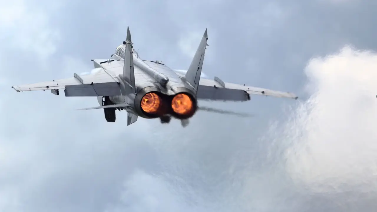 Flying at 3,000 Metres Burns 30% More Fuel Than Flying at 15,000 Metres