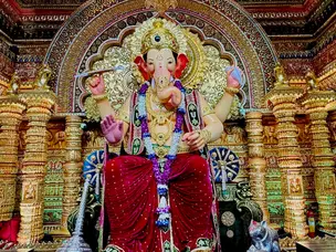 Mumbai sees immersion of 1.97 lakh idols on Ganpati Visarjan