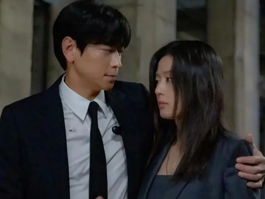 Tempest: Jun Ji hyun and Gang Dong won's chemistry in political thriller show sparks fan frenzy