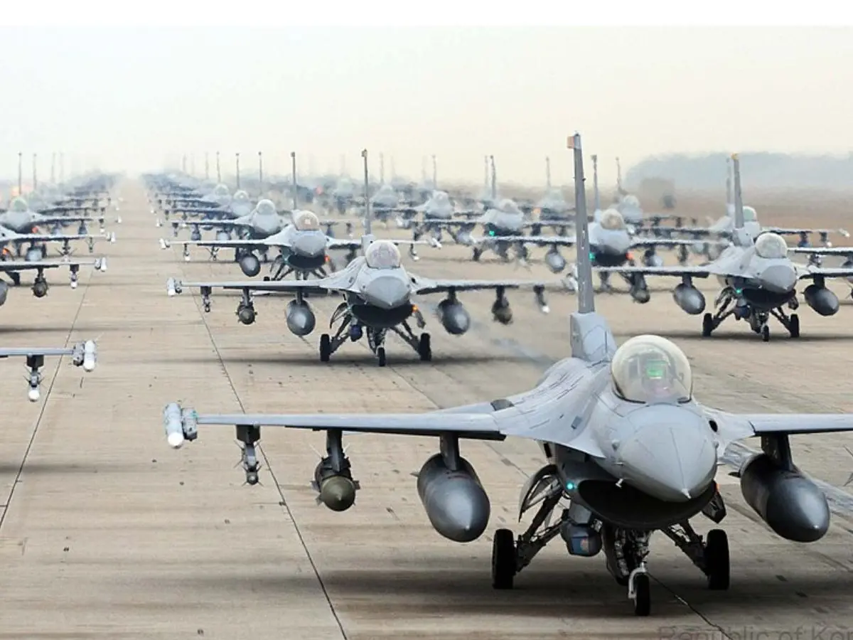 Top 6 countries with the largest military aircraft fleets: See where India stands..