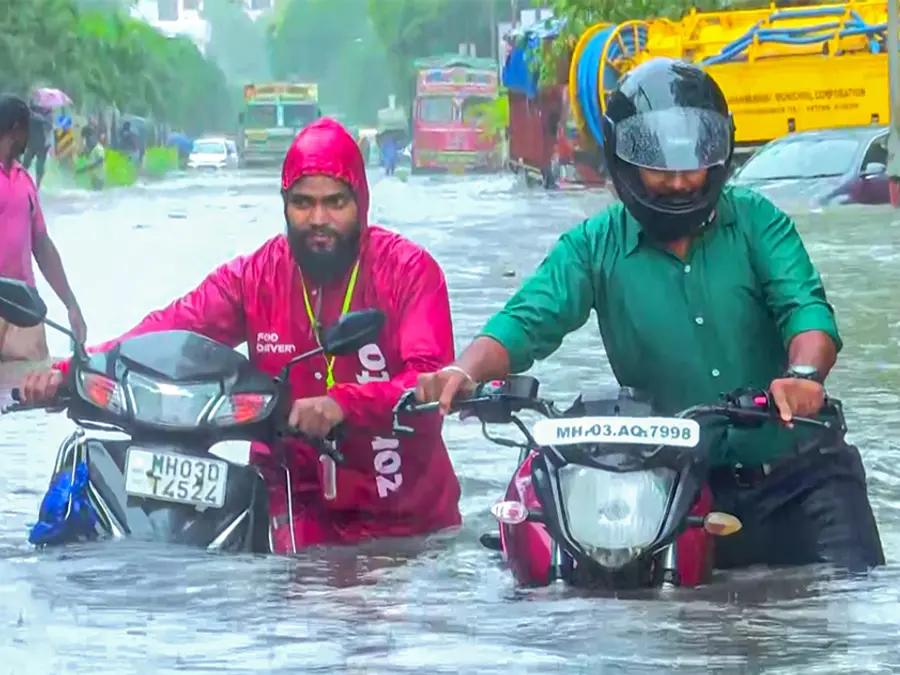 Maharashtra braces for heavy rains as IMD issues orange alert for Pune; yellow for Mumbai. Check weather forecast here