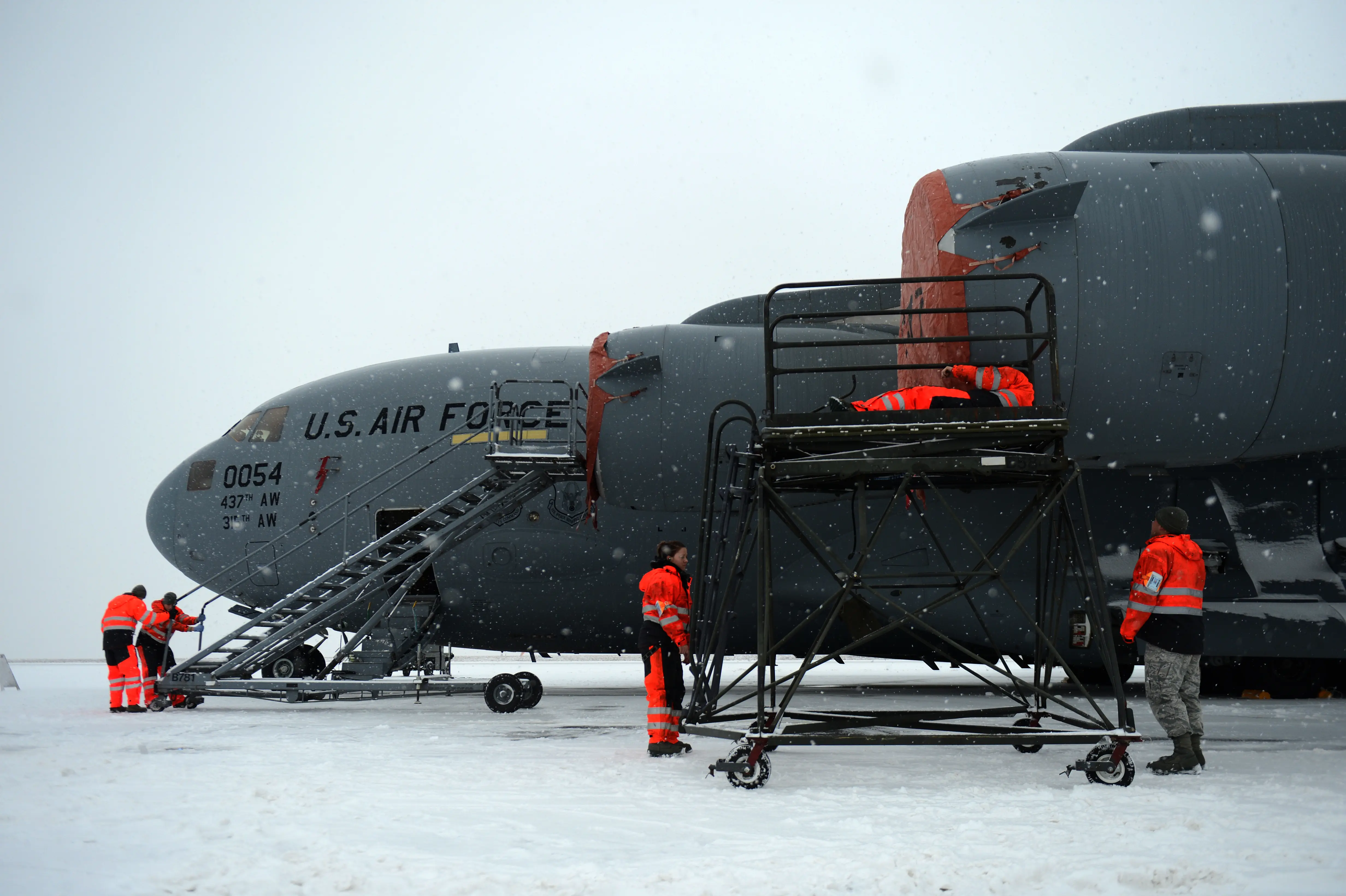 Extreme airbases