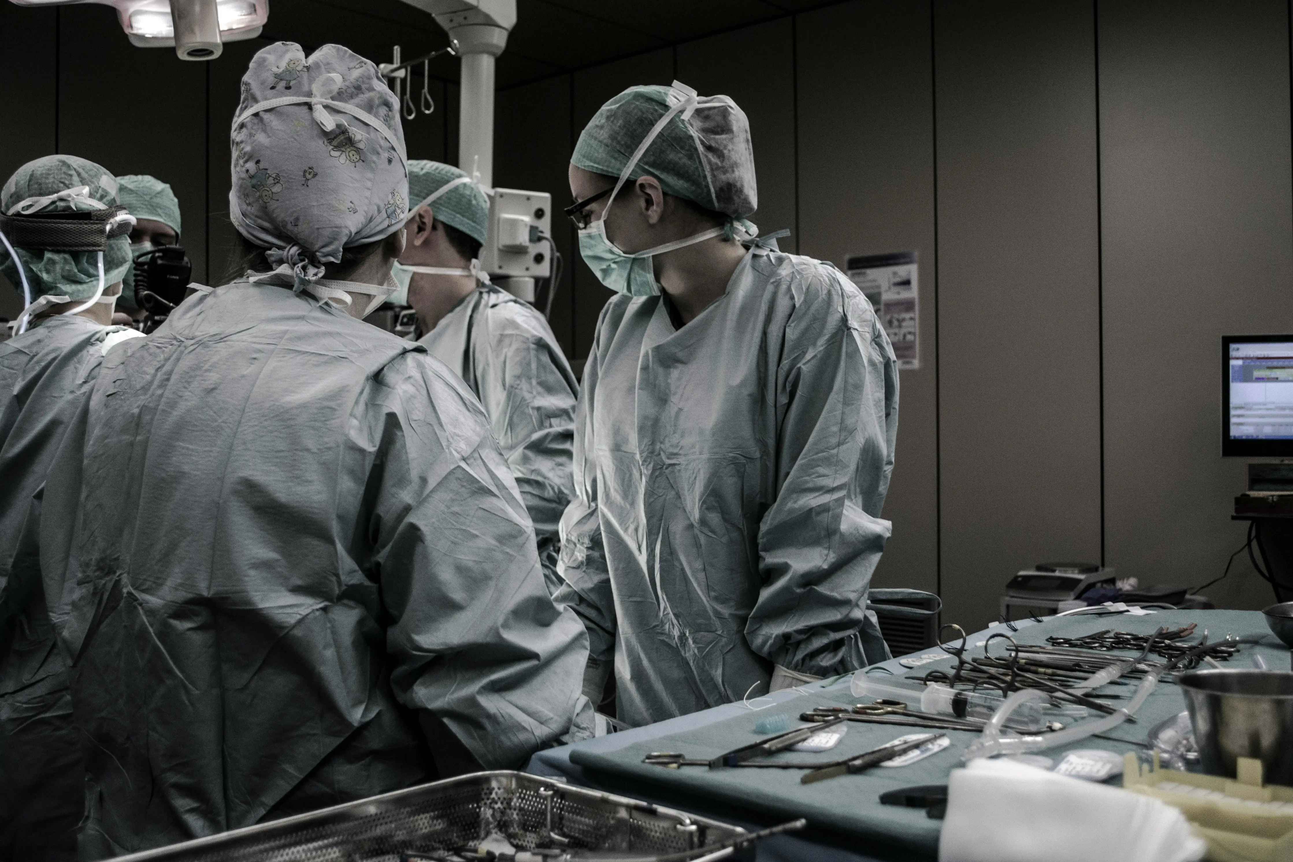 Doctors in China successfully implant Pig’s lung into a human in historic first