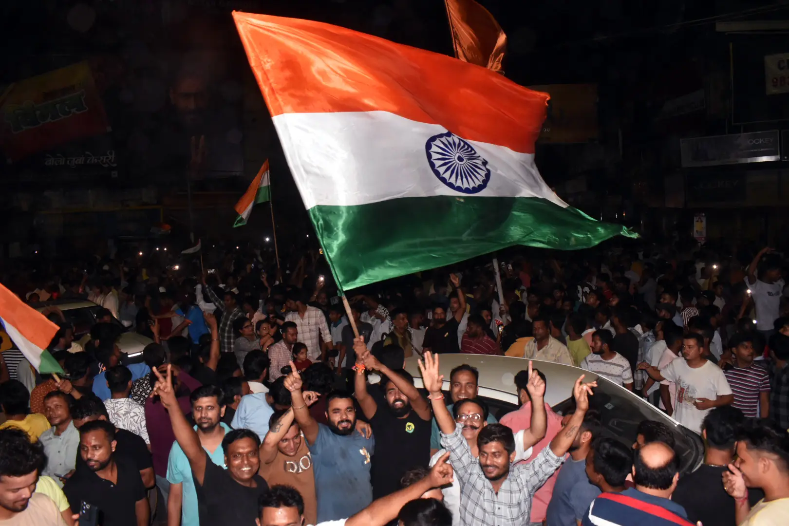 Asia Cup Final 2025 | 'Pehle humne Sindoor lagaya tha aur ab Tilak': Fans burst with joy as India beat Pakistan