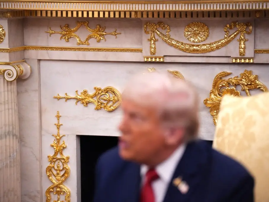 'HOW is he posting THIS': Trump boasts of 24kt gold in White House hours after deadly church shooting 'HOW is he posting THIS': Trump boasts of 24kt gold in White House hours after deadly church shooting
