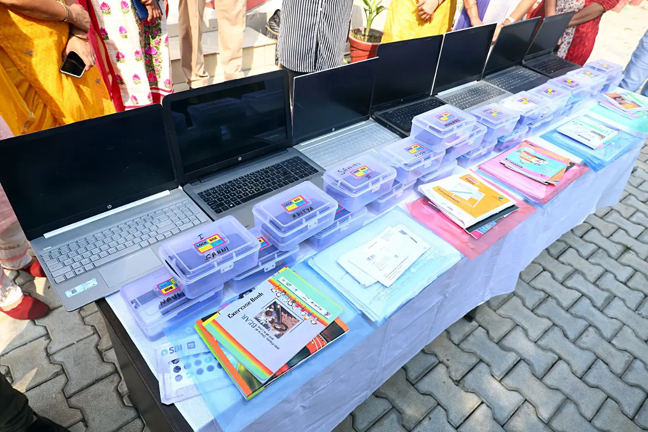 'Greeting cards, fake offers': This festive season, beware of AI-based online scamsters