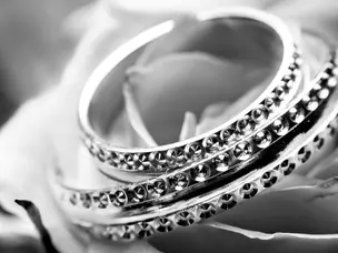8 reasons why silver might outperform gold in the next decade