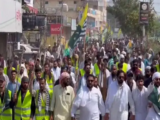PoK protests escalate: Clashes, 2 deaths, and massive marches across Pakistan-occupied Kashmir PoK protests escalate: Clashes, 2 deaths, and massive marches across Pakistan-occupied Kashmir