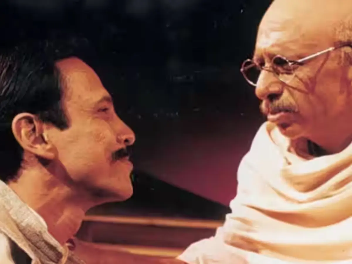 This definitive biopic of the Mahatma and Richard Attenborough directorial starred Ben Kingsley in an Oscar-winning role