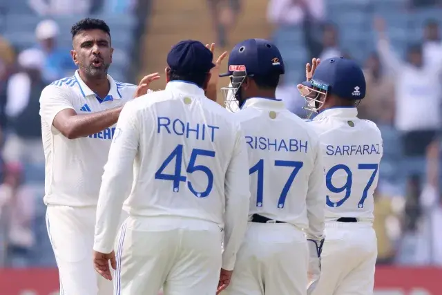 From Waqar Younis to Ravichandran Ashwin, 5 bowlers fastest to 200 Test wickets