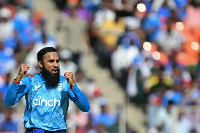 Adil Rashid (England) - 689 points