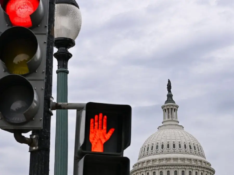 US shutdown lingers on, Republicans and Democrats fight it out on social media