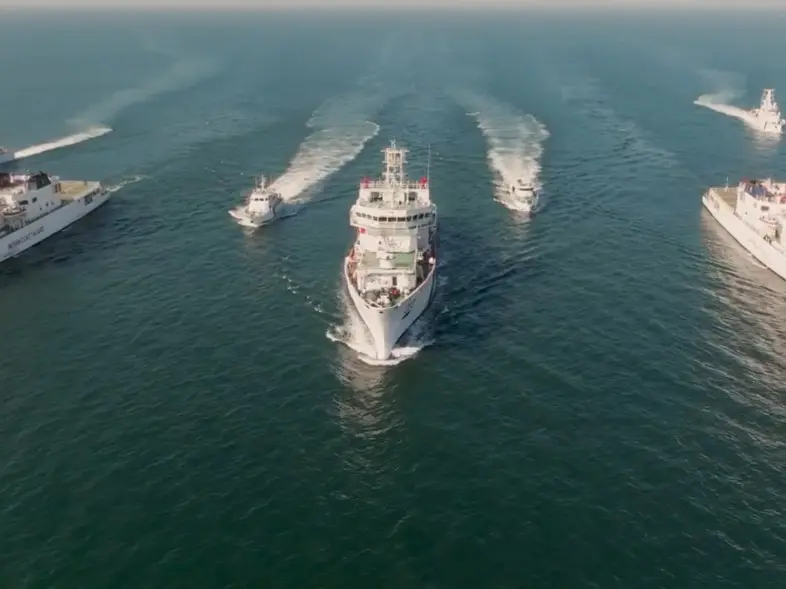 Indian Coast Guard to test & validate oil spill combating capabilities off Chennai Indian Coast Guard to test & validate oil spill combating capabilities off Chennai