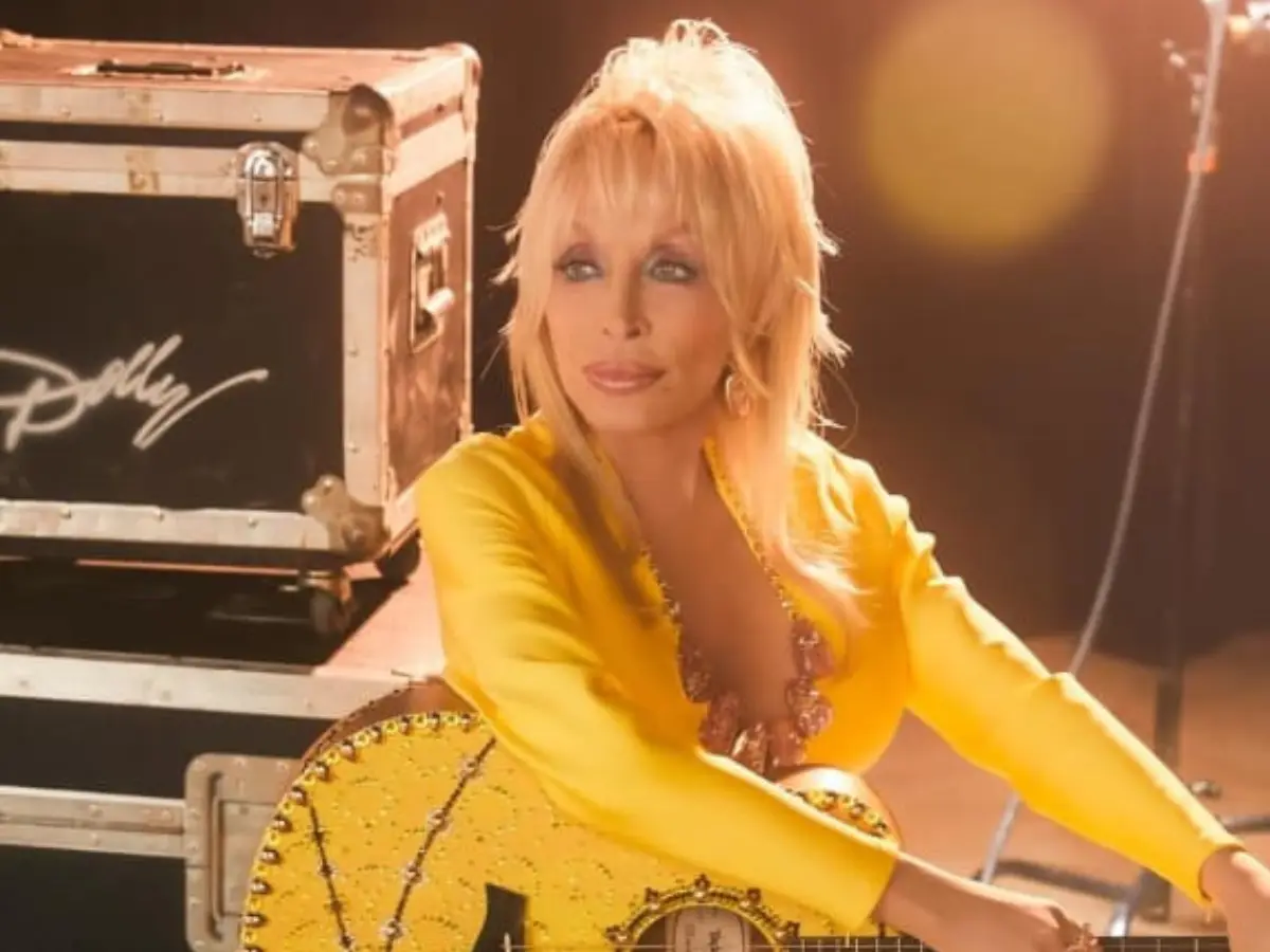 Dolly Parton's sister gives health update, says singer 'hasn’t been feeling her best'