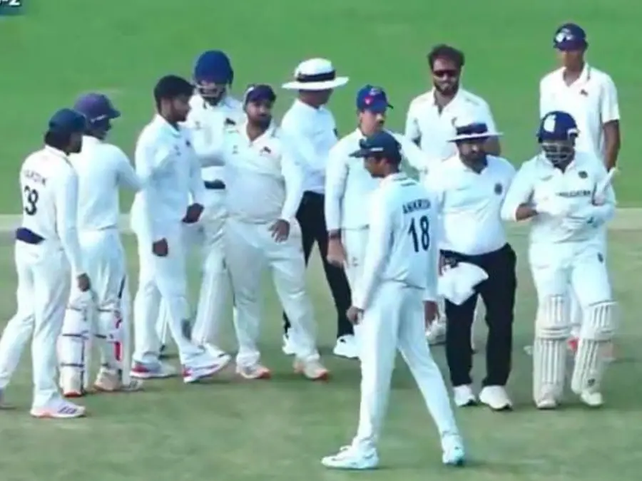 Prithvi Shaw hits 181 vs Mumbai but makes headlines for grabbing Musheer Khan’s collar – Watch Video