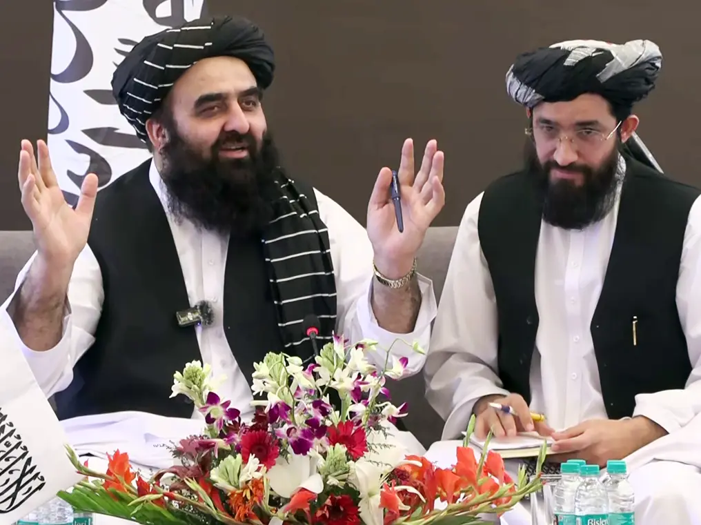 Afghan FM Muttaqi blames ‘technical issue’ for not inviting women journos; holds second presser with women Afghan FM Muttaqi blames ‘technical issue’ for not inviting women journos; holds second presser with women