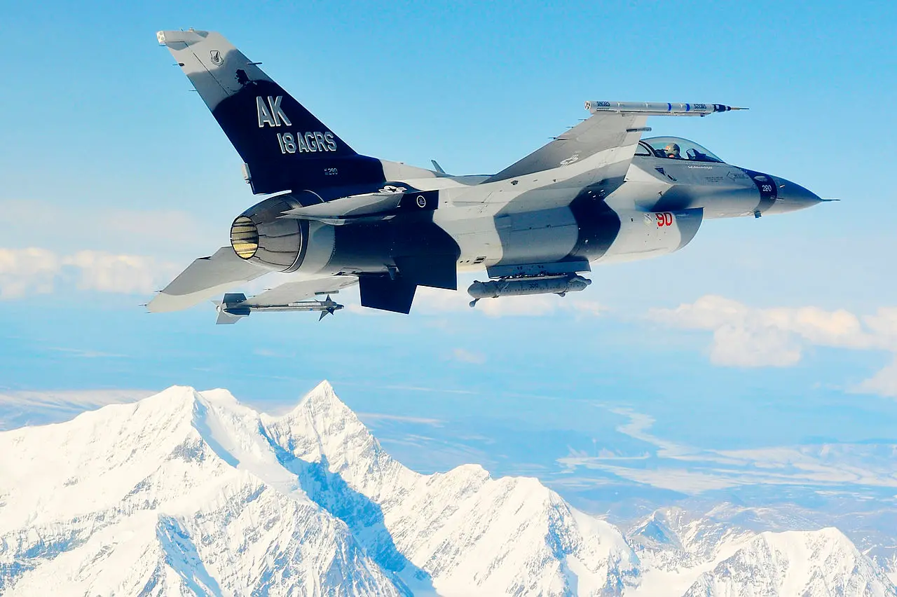 5 fighter jets built specifically for dogfights