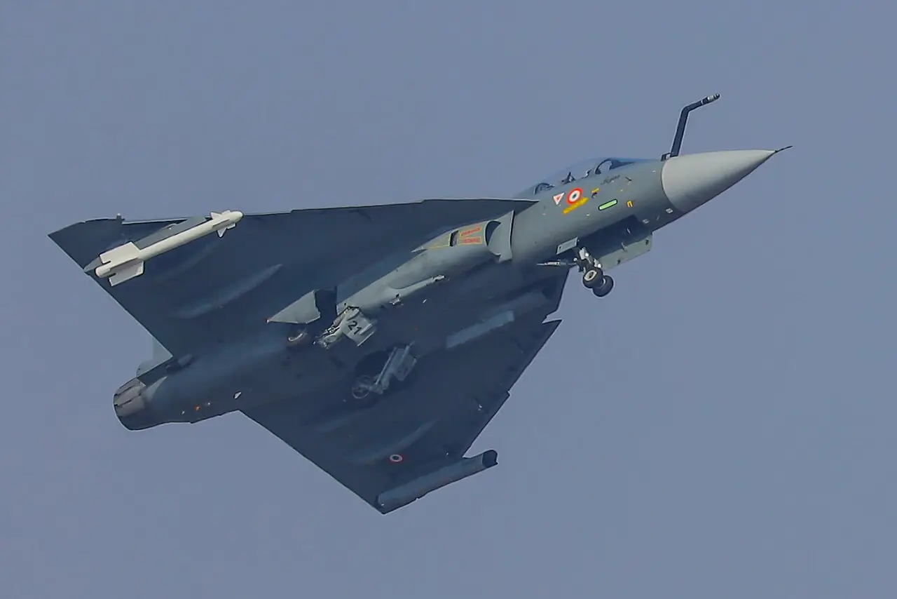1. Fighter Jets Land Much Faster Than Commercial Aircraft