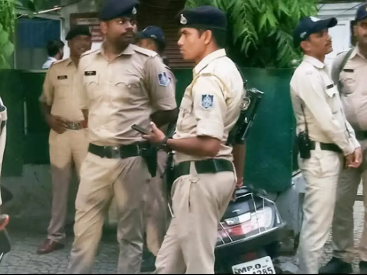 24 transgender community people attempt mass suicide in Indore - Here's why