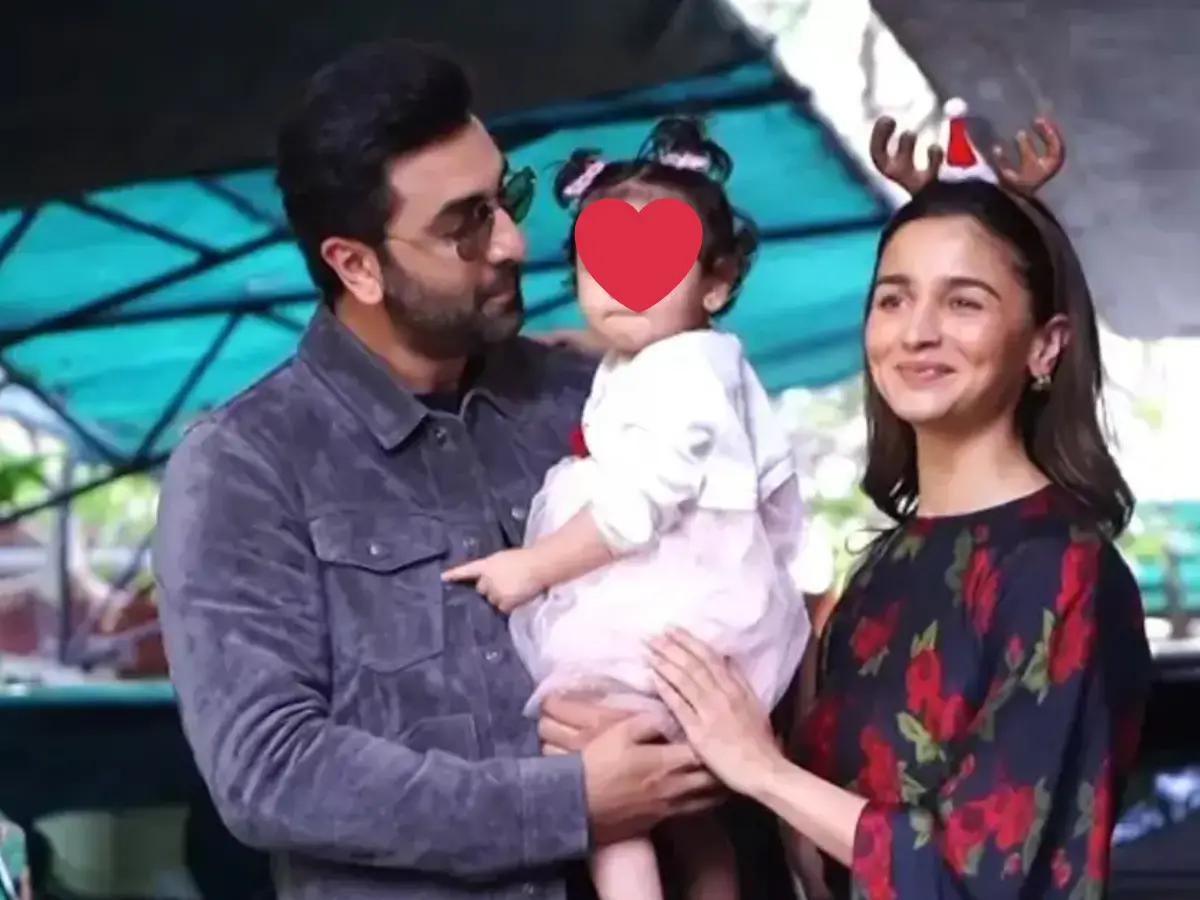 Alia Bhatt and Ranbir Kapoor to move into Rs 250 Cr mansion on Diwali, seek privacy Alia Bhatt and Ranbir Kapoor to move into Rs 250 Cr mansion on Diwali, seek privacy